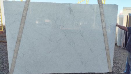 Granito Branco Itaúnas Bl - 121